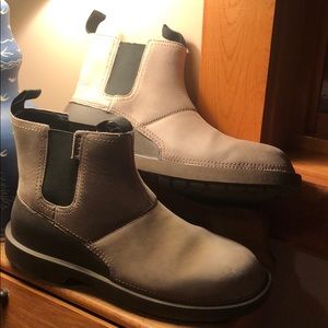 Men’s slip on Crocs boots